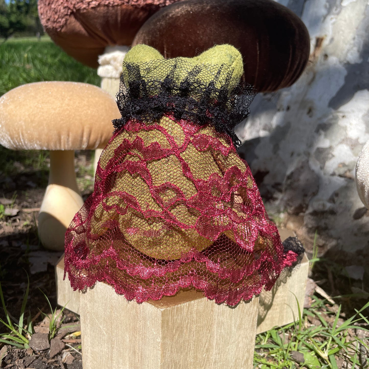 Vampire Frog Felt Dolls