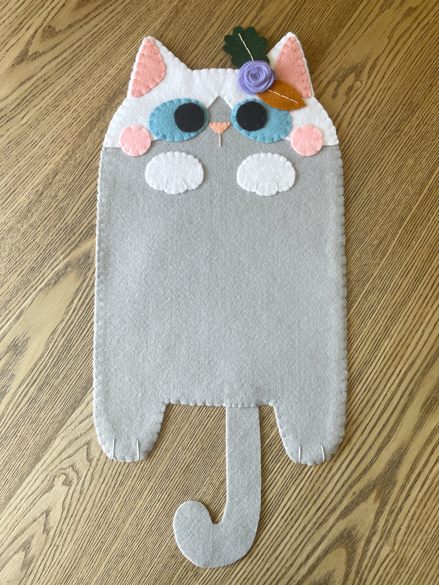 Light Grey and White Cat Felt Pin Banners