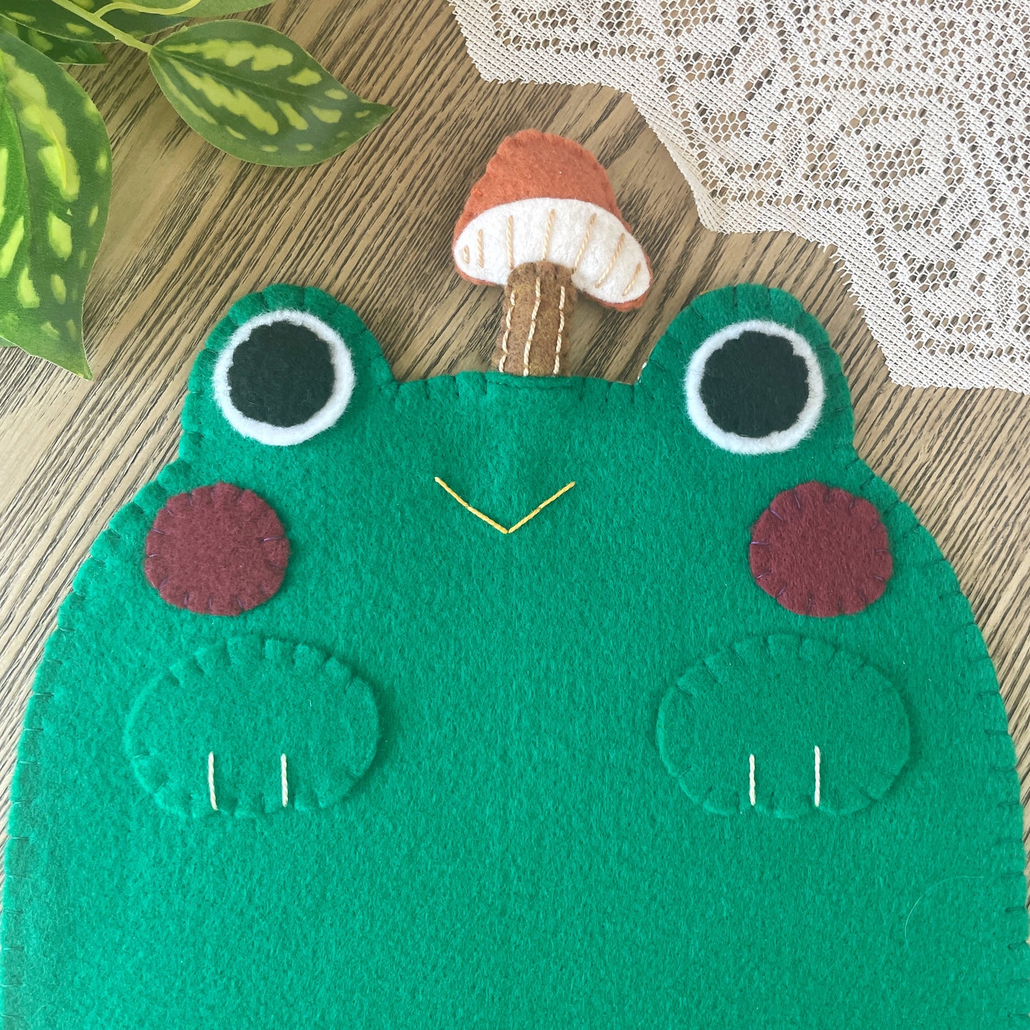 Green Frog Felt Pin Banners