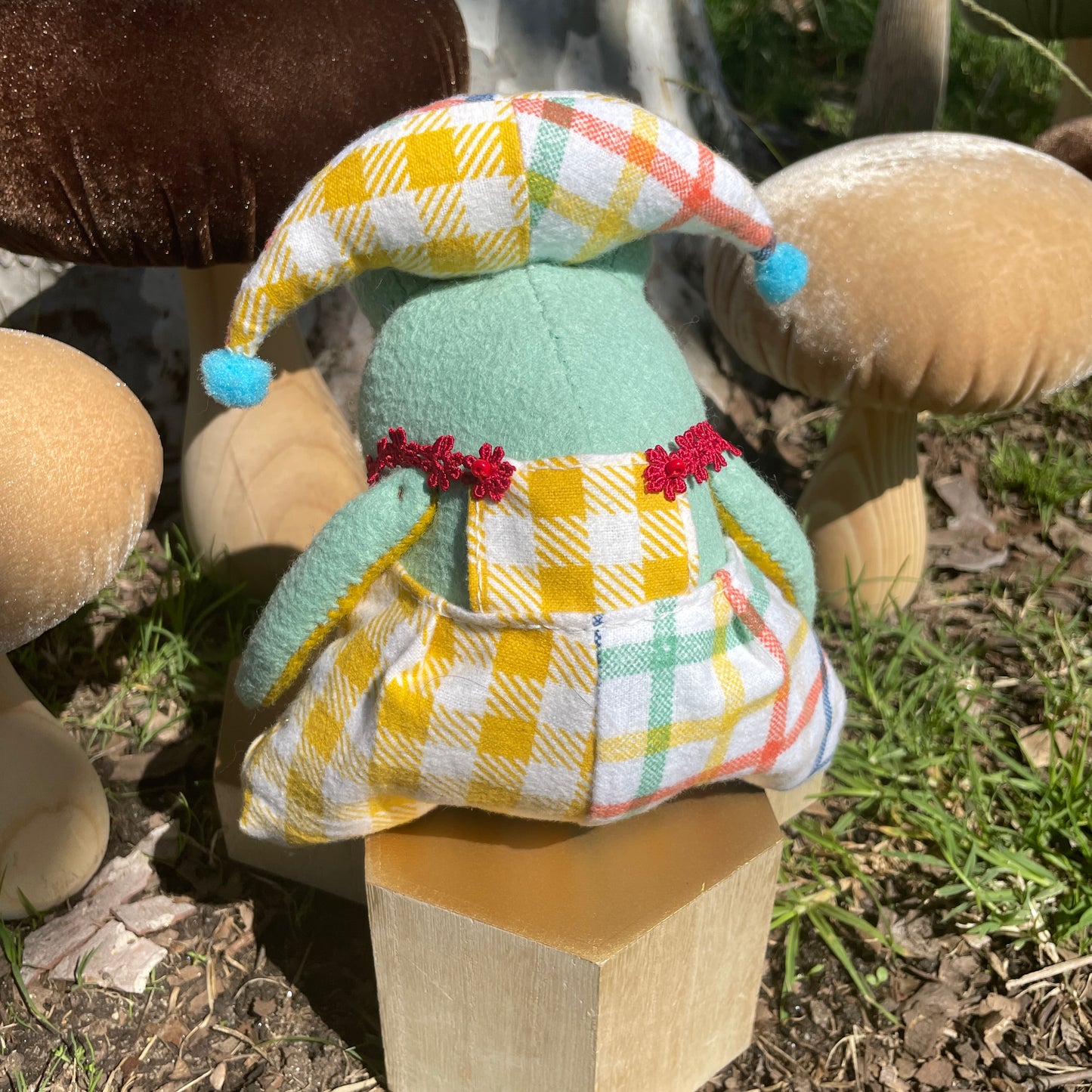 Circus Frog Felt Dolls