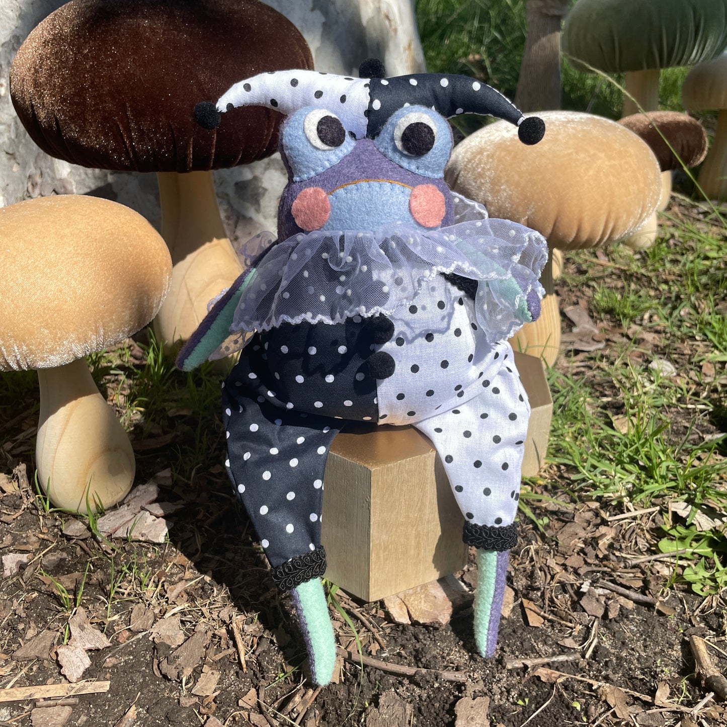 Circus Frog Felt Dolls