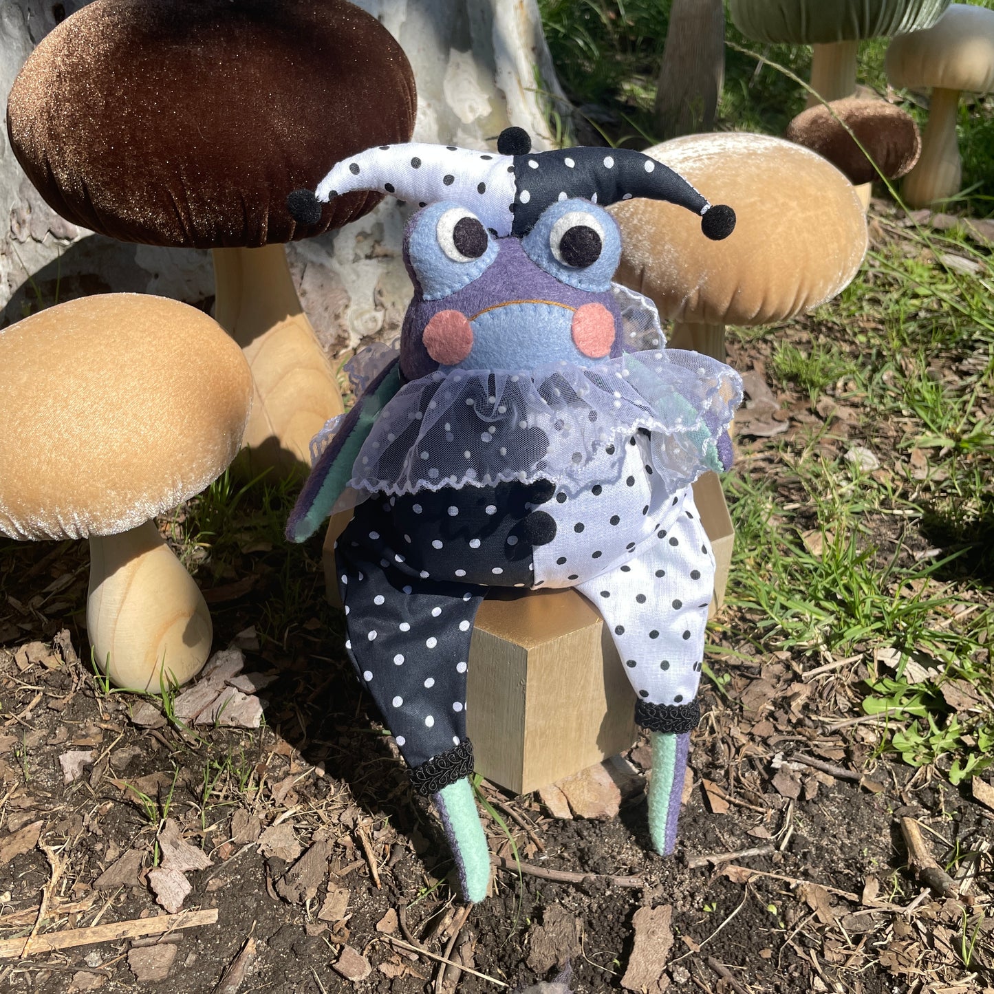 Circus Frog Felt Dolls