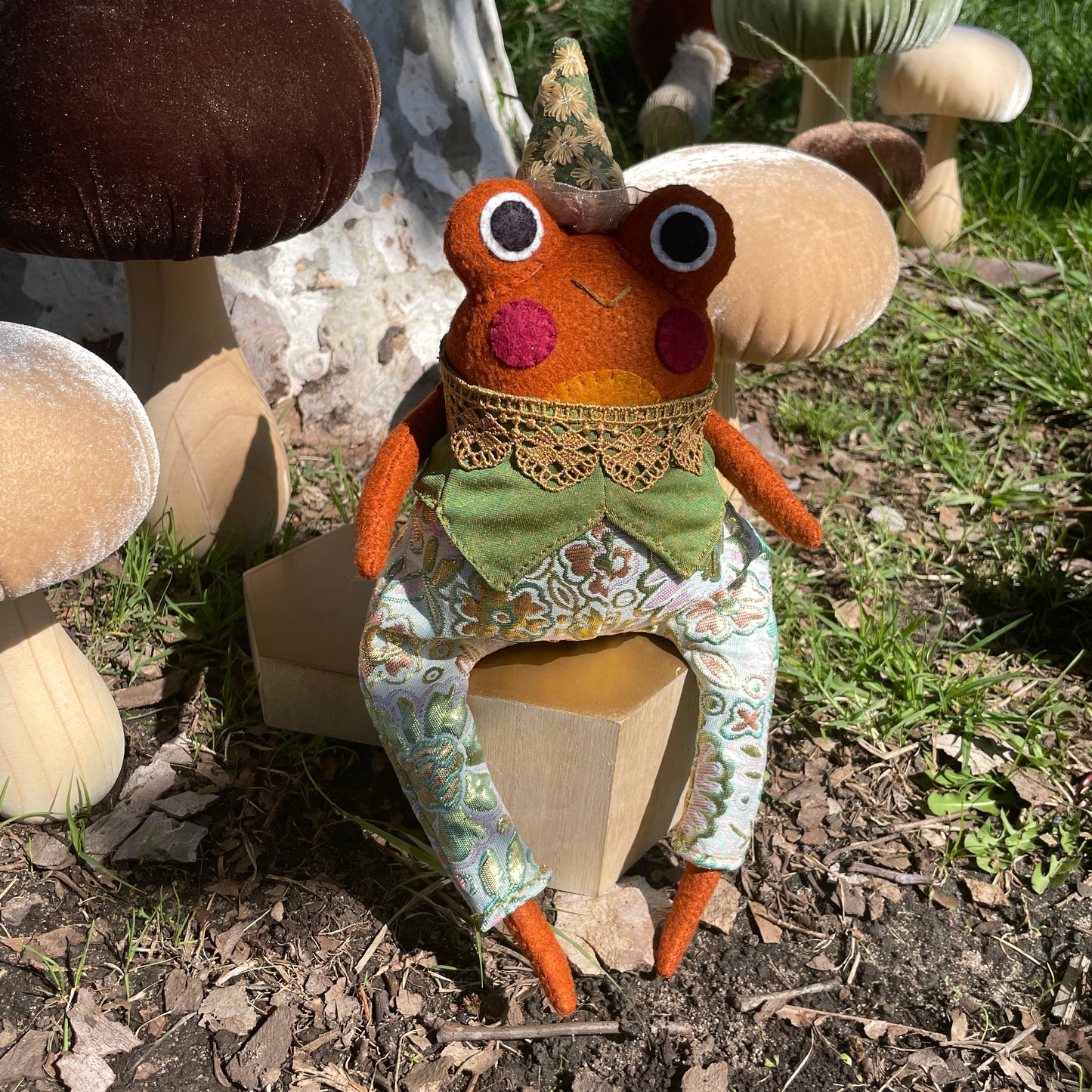 Wizard Frog Felt Dolls