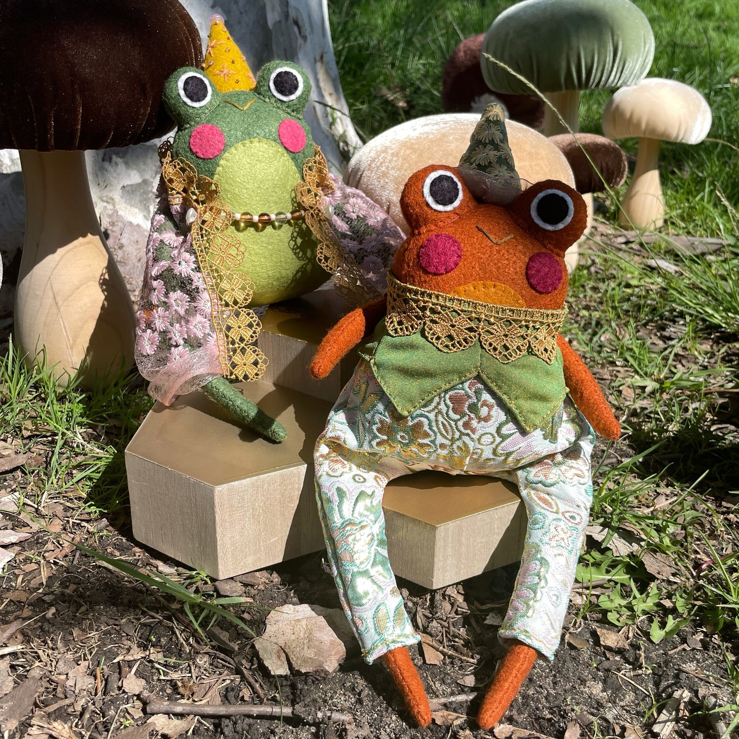 Wizard Frog Felt Dolls