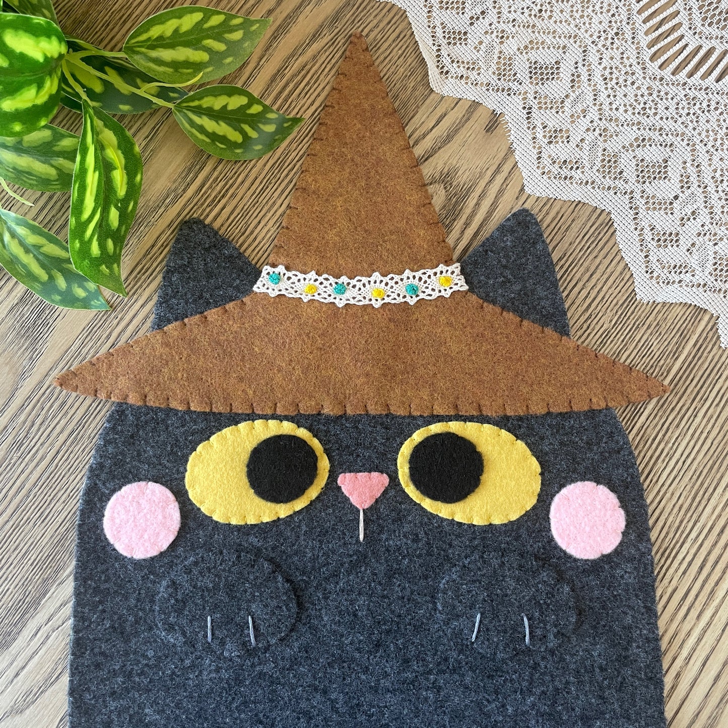 Charcoal Grey Cat Felt Pin Banners