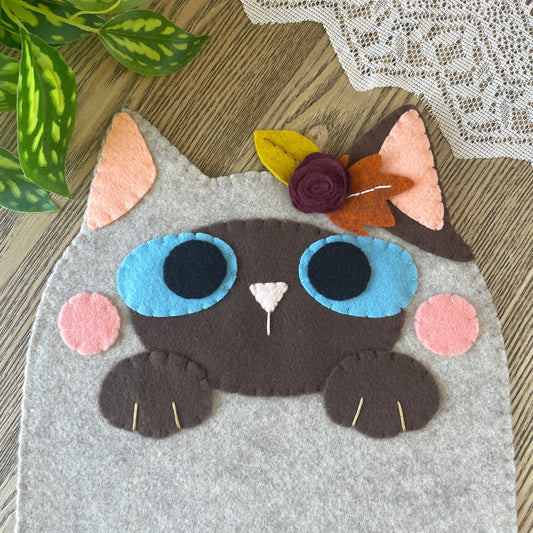 Siamese Cat Felt Pin Banner