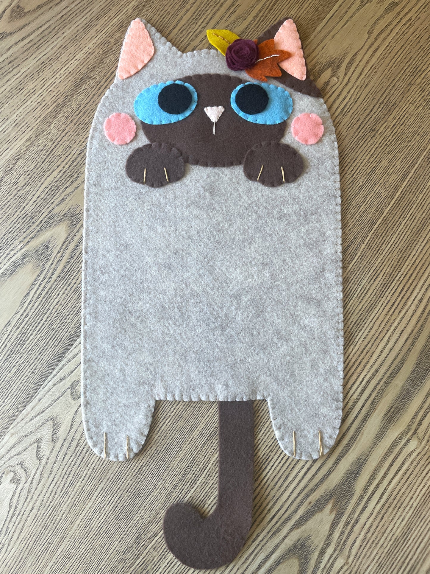 Siamese Cat Felt Pin Banner