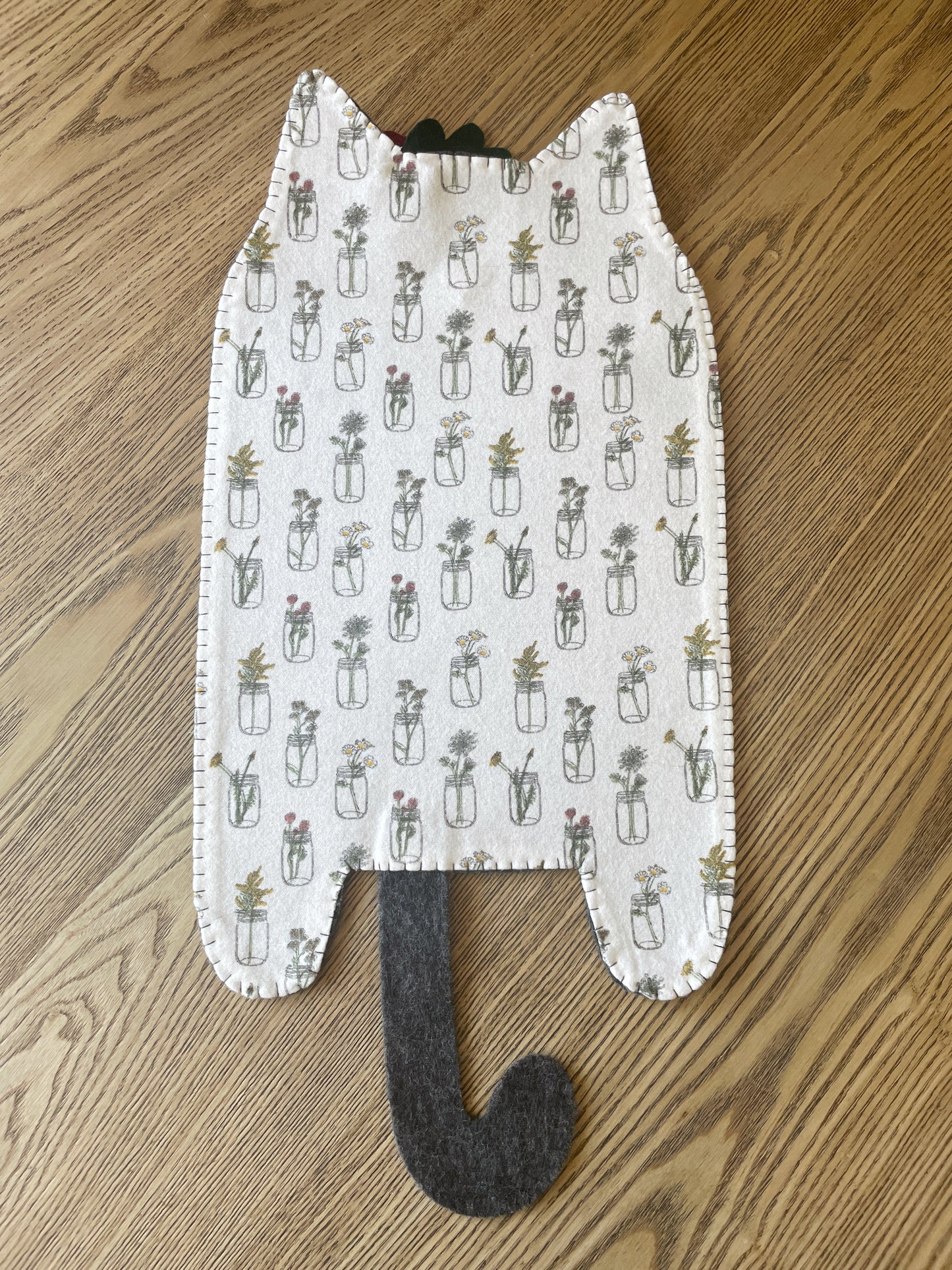 Charcoal Grey Cat Felt Pin Banners