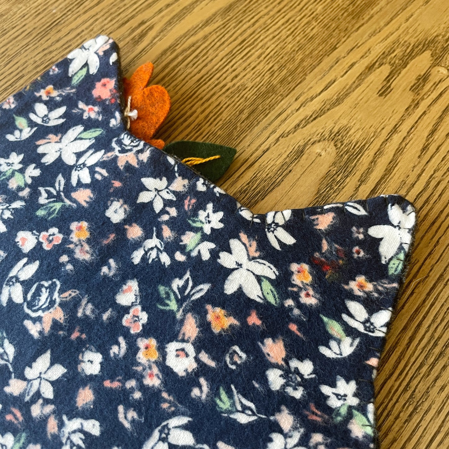 Charcoal Grey Cat Felt Pin Banners