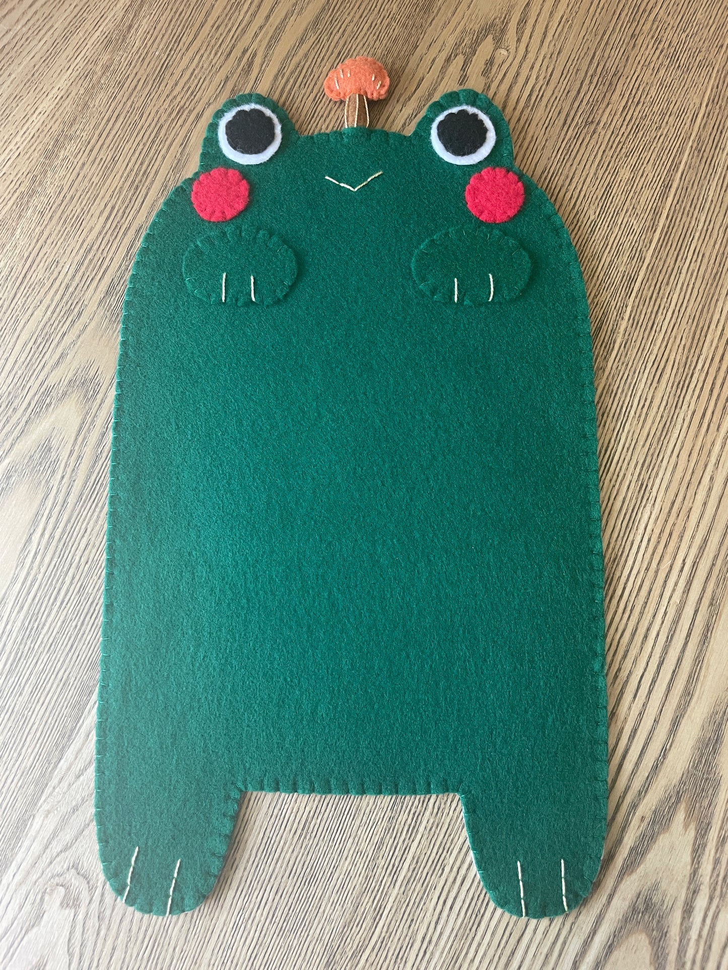 Dark Green Frog Felt Pin Banners