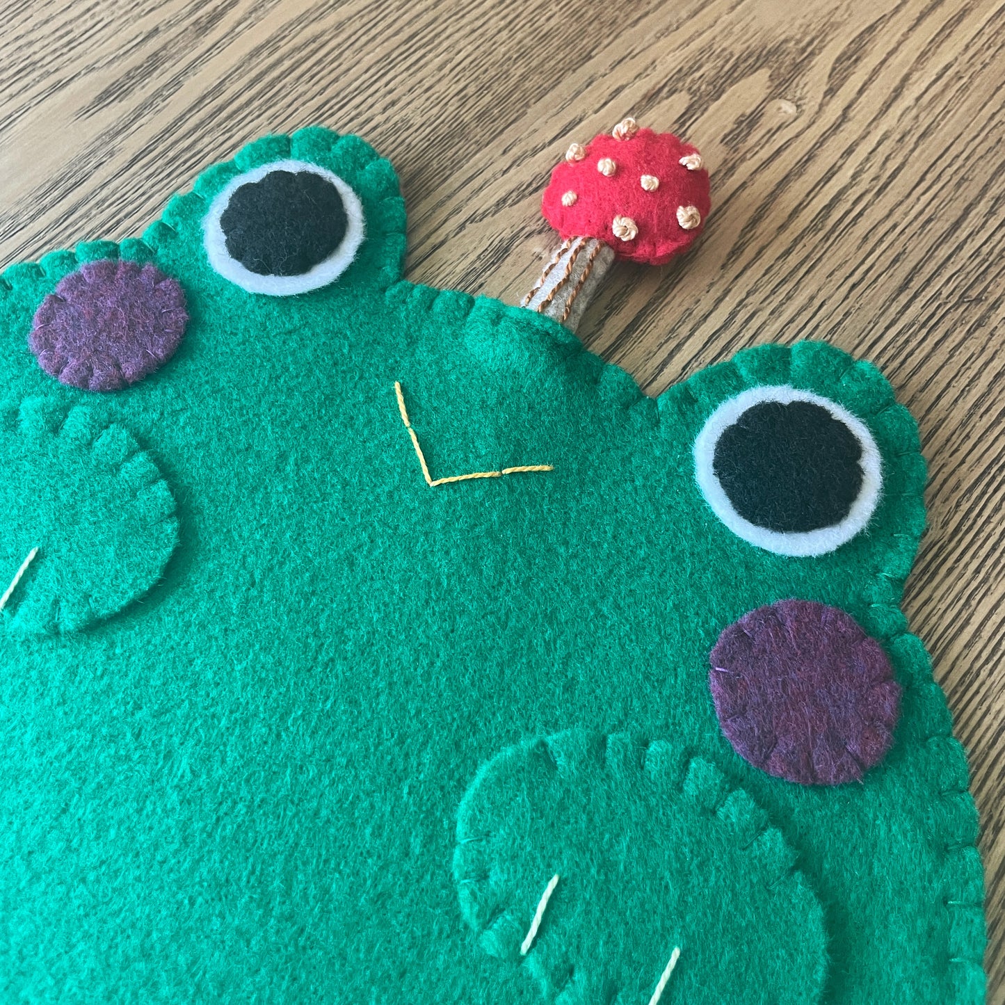 Green Frog Felt Pin Banners