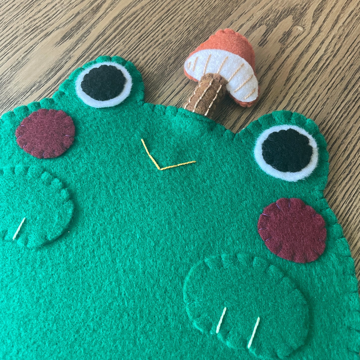Green Frog Felt Pin Banners