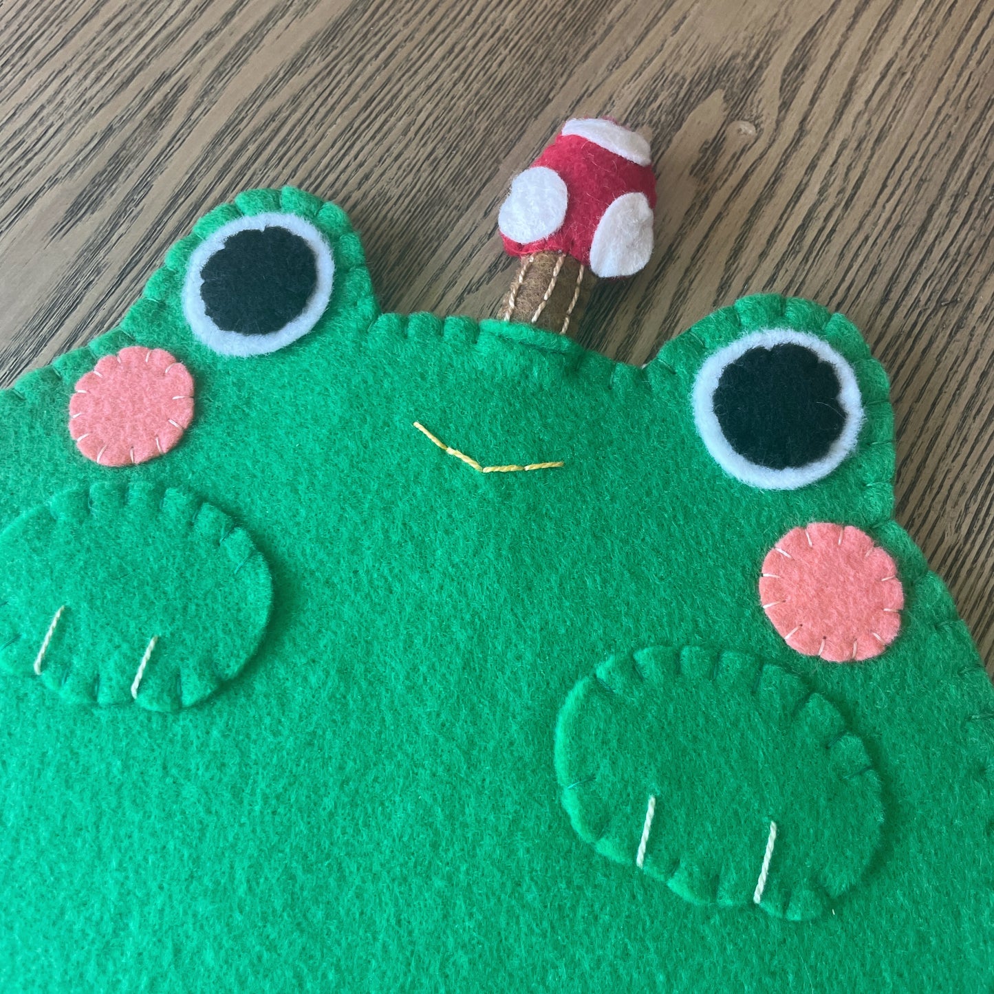 Bright Green Frog Felt Pin Banners