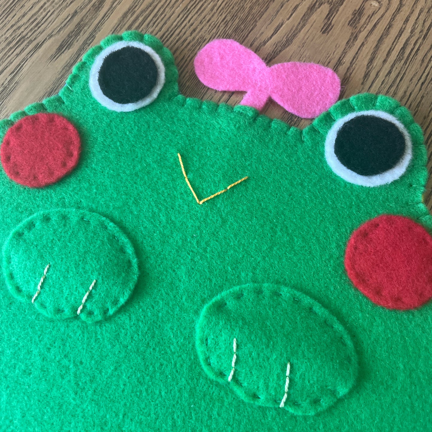 Bright Green Frog Felt Pin Banners