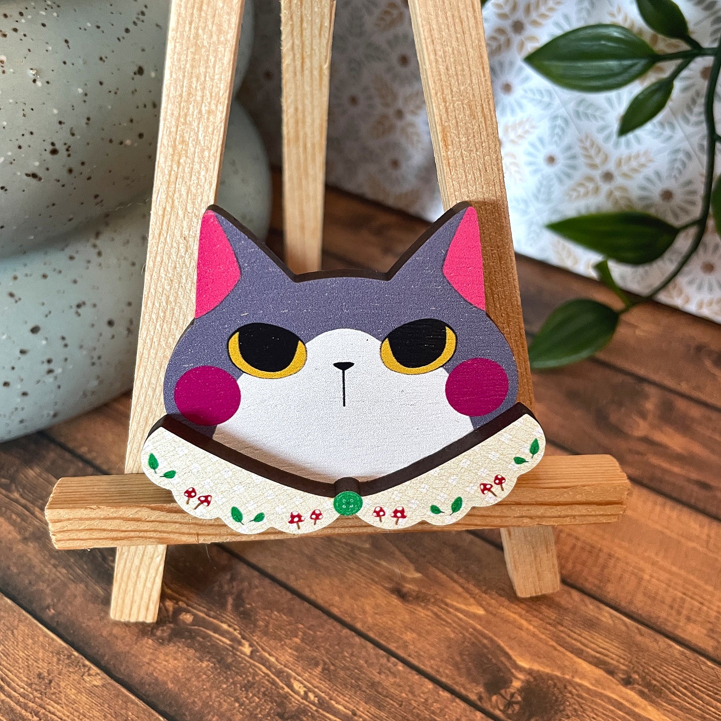 (Collars) Cat Dress-up Friends Pins or Magnets