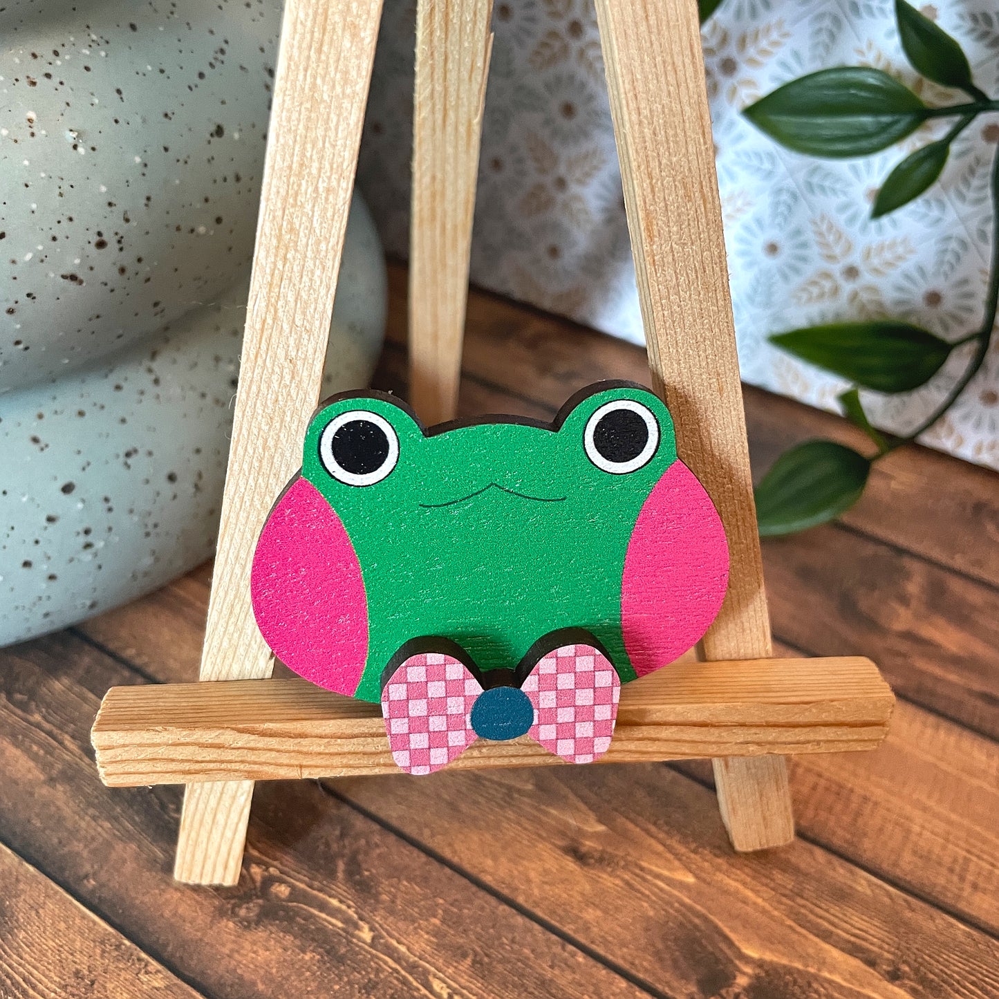 (Bows) Frog Dress-up Friends Pins or Magnets